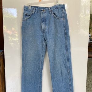 Men’s Wrangler denim blue jeans, five pocket,  32 x 34